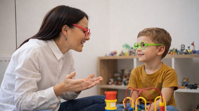Çocuk ve Ergen Psikolojik Danışmanlığı Nedir? Ne Zaman Destek Alınmalıdır?